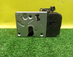 Замок двери передней левой для Lada Granta 2011-  запчасти бу