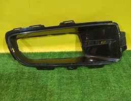 Решетка в бампер правая для BMW X5 E70 2006  запчасти бу