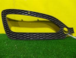 Решетка в бампер правая для Hyundai Santa Fe (DM) 2012  запчасти бу