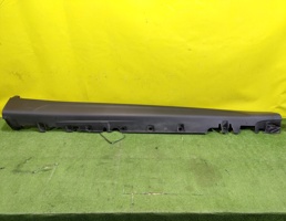 Накладка порога правая для BMW X5 F15 2013  запчасти бу