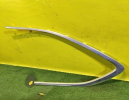 Молдинг стекла для BMW X5 F15 2013  запчасти бу