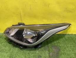 Фара левая для Kia RIO 4 FB 2017  запчасти бу