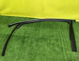 Уплотнитель стекла двери передней левой для Haval (Хавал) Jolion 2020  запчасти бу