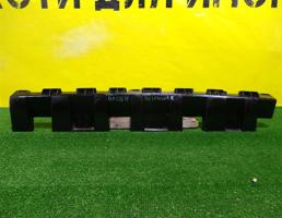 Кронштейн крепления накладки порога правого для Renault Duster 2010  запчасти бу