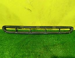 Решетка в бампер центральная для Kia Sorento 2 XM 2012  запчасти бу