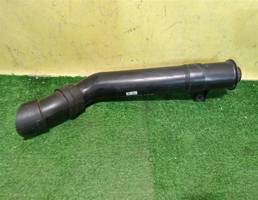 Патрубок воздушного фильтра для Lada Granta 2011-  запчасти бу