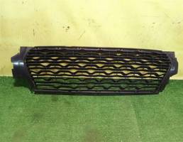 Решетка в бампер нижняя для Renault Duster 2020  запчасти бу