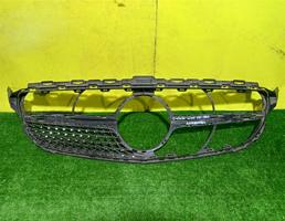 Решетка радиатора для MERСEDES BENZ C-Class (W205) 2013  запчасти бу