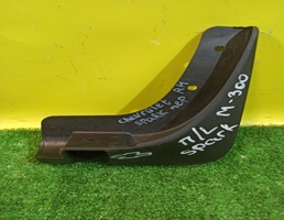 Брызговик передний правый для Chevrolet Spark 2010  запчасти бу