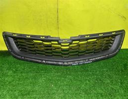 Решетка радиатора для Chevrolet Cobalt 2013  запчасти бу