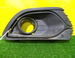 Решетка в бампер правая для Renault Logan II 2014  запчасти бу