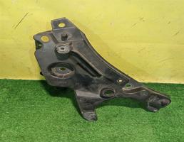 Кронштейн крепления переднего правого крыла для Volvo S90 2016  запчасти бу