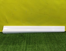 Накладка двери передней правой для Audi Q5 (8R) 2008  запчасти бу