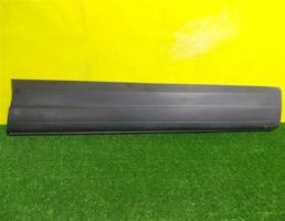 Накладка двери передней правой для Volkswagen Tiguan NF 2007  запчасти бу