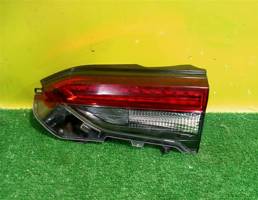 Фонарь задний внутренний правый для Toyota RAV4 2018  запчасти бу