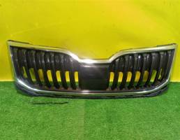 Решетка радиатора для Skoda Octavia A7 2016  запчасти бу