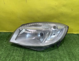 Фара левая для Skoda Fabia 2 2007  запчасти бу