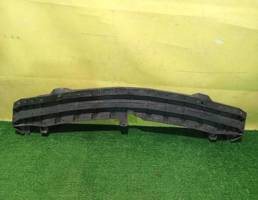 Усилитель переднего бампера для Toyota Hilux Pick Up 2015  запчасти бу