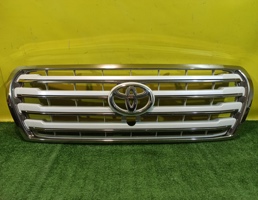 Решетка радиатора для Toyota Land Cruiser (200) 2012  запчасти бу