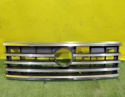 Решетка радиатора для Volkswagen Touareg CR 2018  запчасти бу