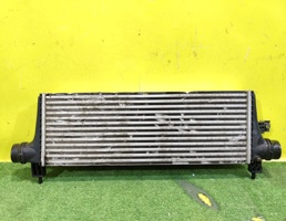 Интеркулер для Toyota Hilux Pick Up 2015  запчасти бу