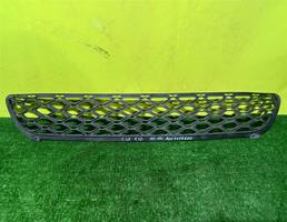 Решетка в бампер центральная для Kia RIO 2 JB 2005  запчасти бу